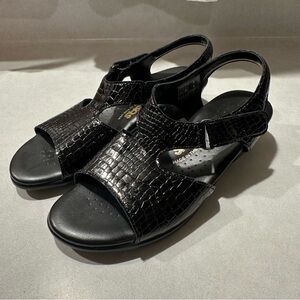 SAS Suntimer- Heeled Sandal Women’s Size 9 Medium Premium Leather Blac Croc